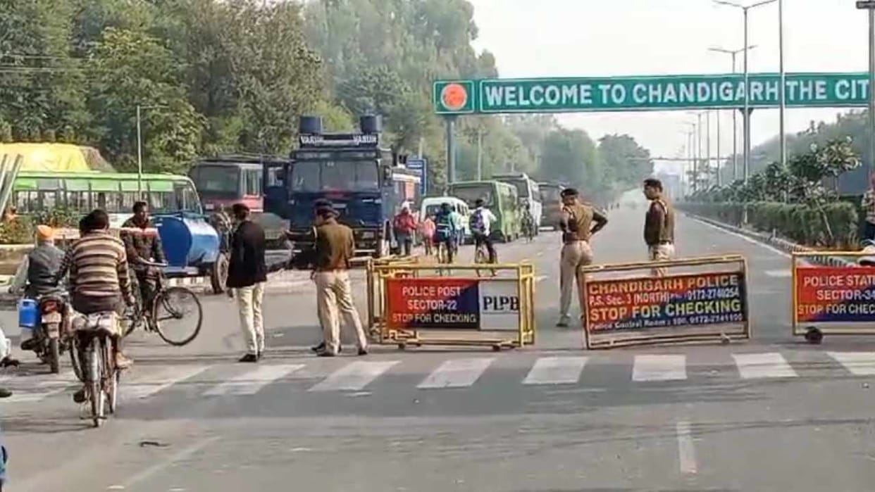 Farmers gathered near Mohali and Chandigarh border