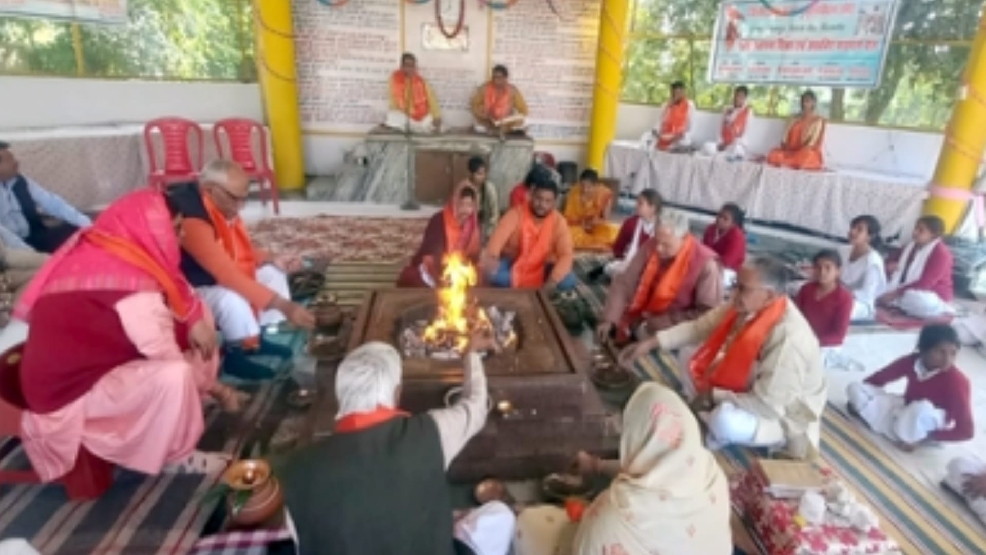 Bijnor: Flood of faith started surfing on the banks of Mother Ganga, 50 thousand devotees arrived