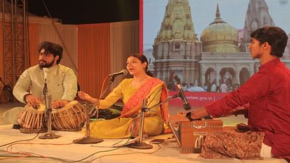 Ganga Mahotsav Ganga of devotion flowed with the tunes of Patit Pavani Ganga tourists danced to the Sufi song