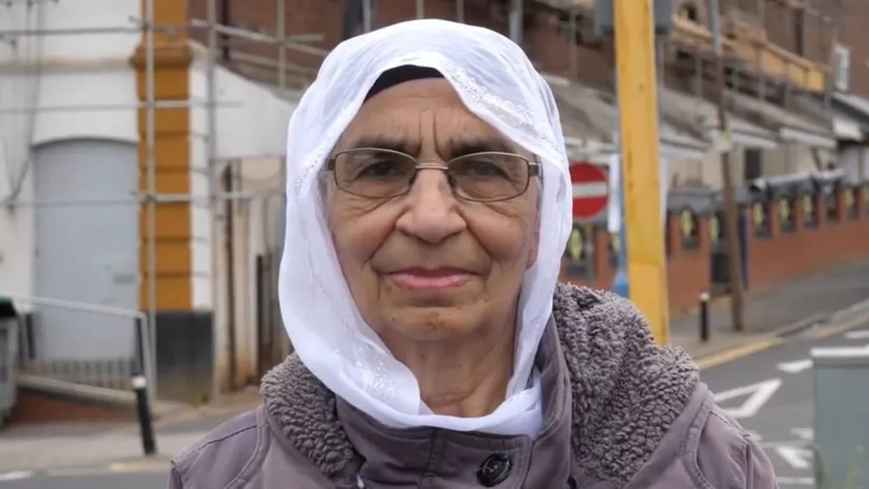 Community fights for elderly Indian Sikh woman facing deportation from UK