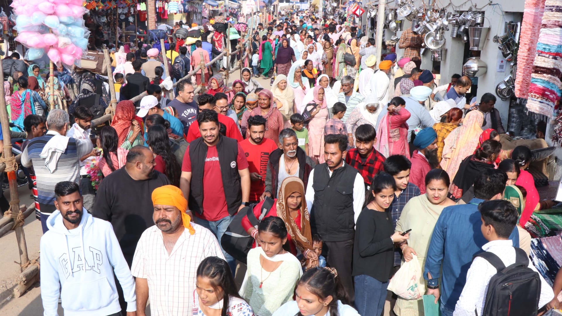 Kapalmochan Fair: Devotees gathered for Kartik Purnima bath