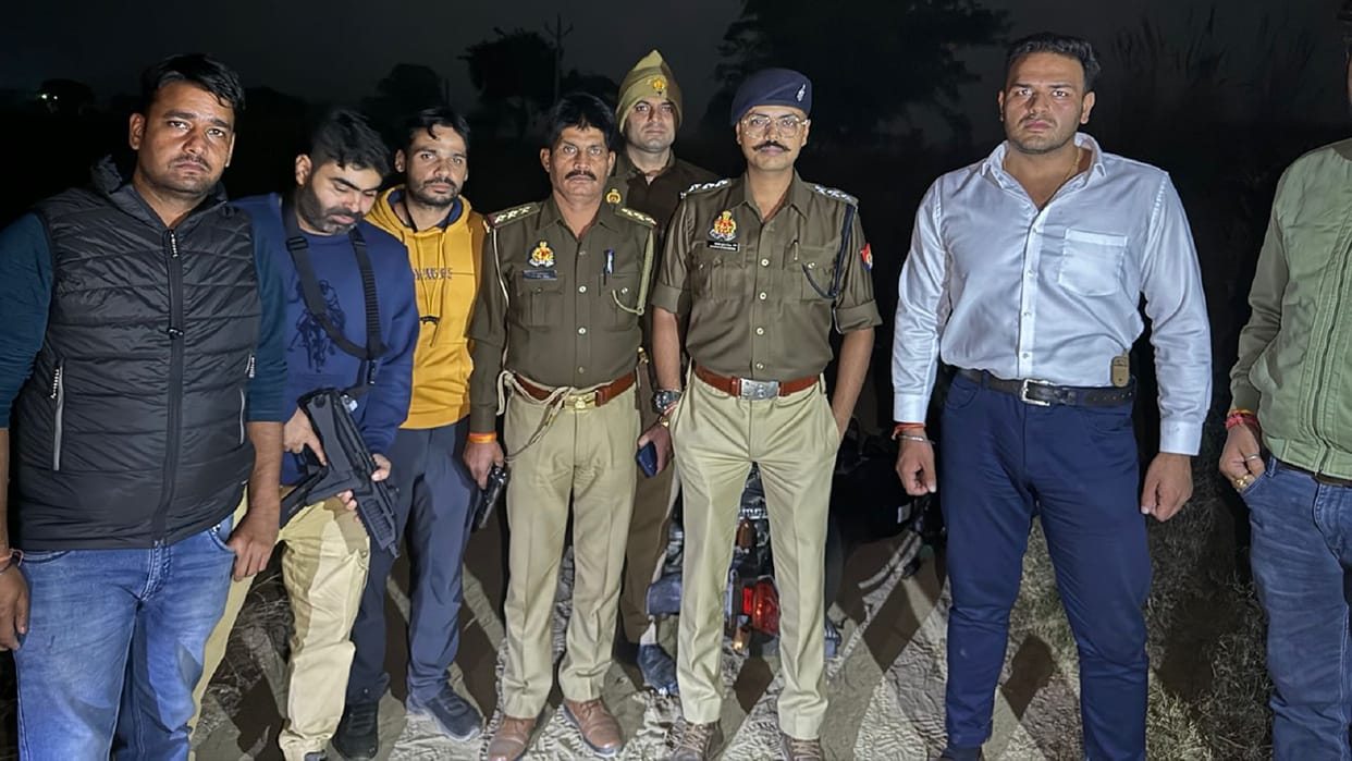 UP Police Encounter STF Noida and Khanpur Police encounter with miscreants in Bulandshahr