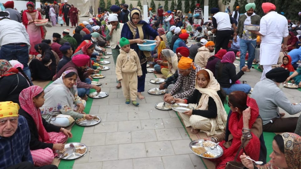 Parkash Parv of Guru Nanak Dev ji celebrated in Chandigarh