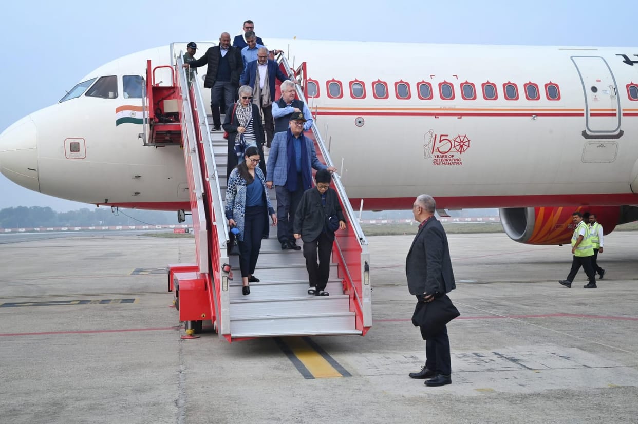 Ambassadors and diplomats of over 70 countries arrive in Varanasi on the occasion of Dev diwali