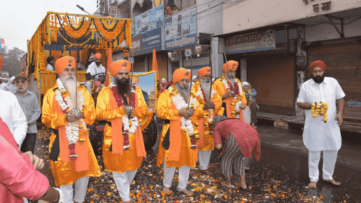 There was much fanfare on the birth anniversary of Guru Nanak Dev.