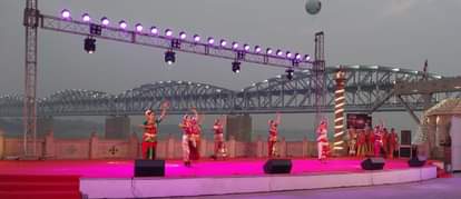 Dev Diwali Live celebration of Dev Diwali in Varanasi, CM Yogi Adityanath arrived, started by lighting lamps