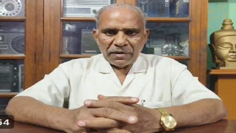 Modi discussed Ram Singh Buddha of Gajraula, famous across the country for collecting old things.