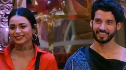 Bigg Boss Couple Gets A Tag Of Fake Couple Munawar Faruqui Mannara Chopra Isha Malviya