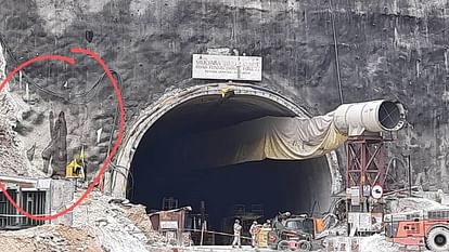 Uttarkashi Tunnel Collapse Rescue Operation Silkyara Shiva Image formed by leakage of water outside