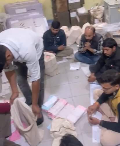 MP Election 2023: SDM Gopal Soni suspended in Balaghat case,Rahul Nayak gets command