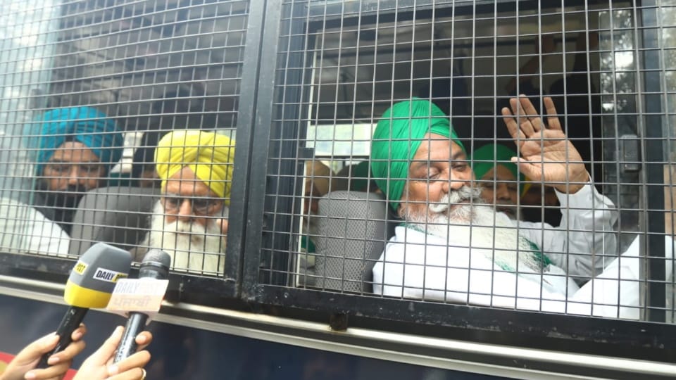 Farmers Protest in Mohali, meeting with governor today all update