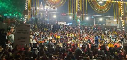 Jahnavi Seva Samiti performed special aarti of Ganga on Dev Diwali, organizing the event every year for twenty