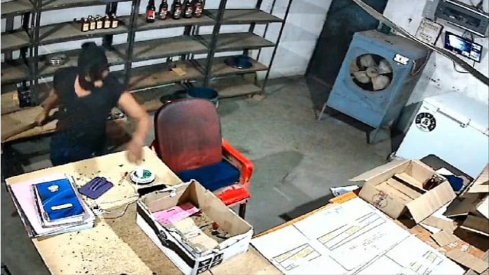 एसपी ने हत्यारे का जारी किया CCTV वीडियो