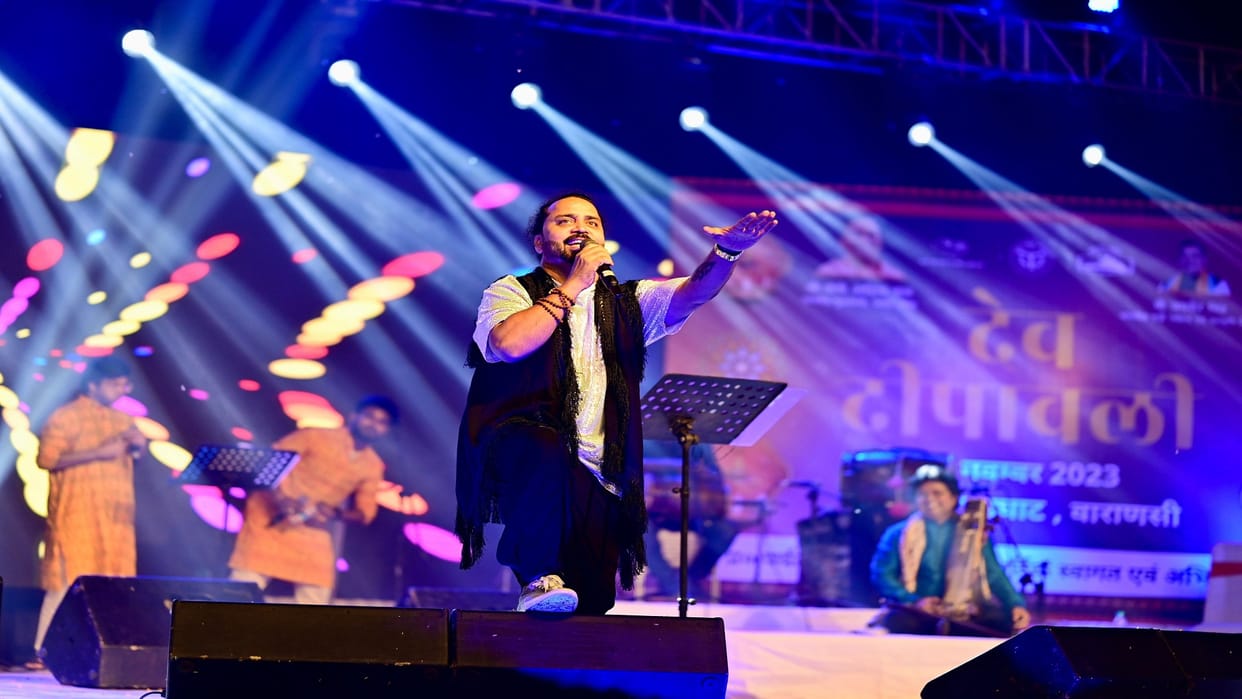 Ganga Mahotsav: The tune of 'Shiv Kailash resident' echoed in the atmosphere