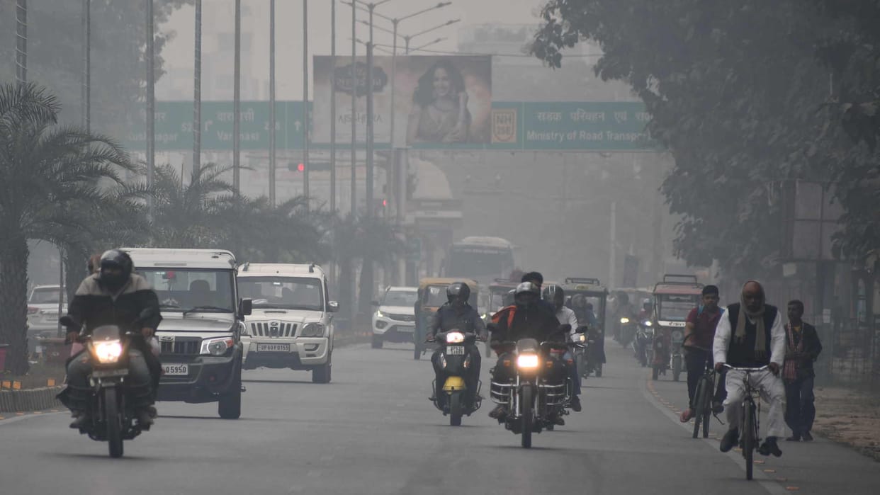 Sun rays neutralized by haze and fog, maximum temperature drops