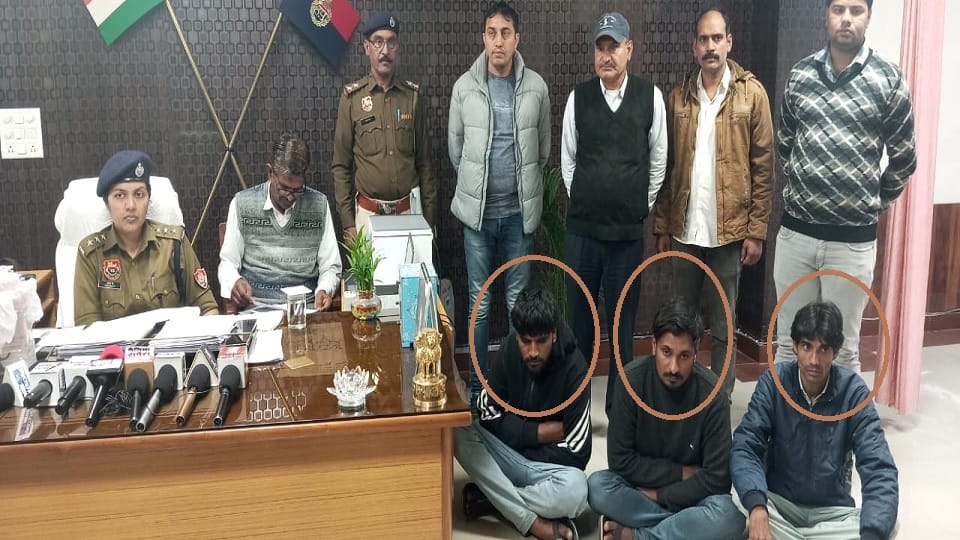 Mahendragarh Police action Three accused arrested with illegal weapons, illegal pistols, cartridges recovered