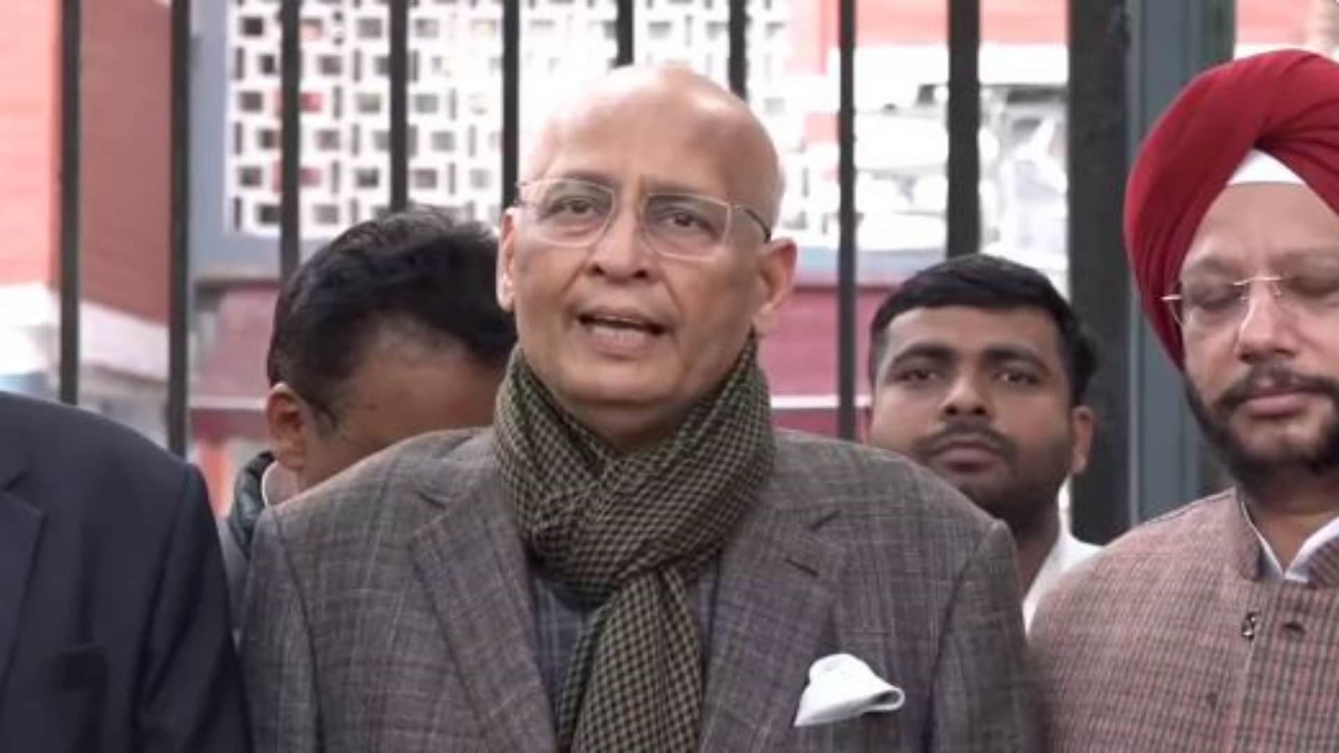 अभिषेक मनु सिंघवी सहित अन्य कांग्रेसी नेता