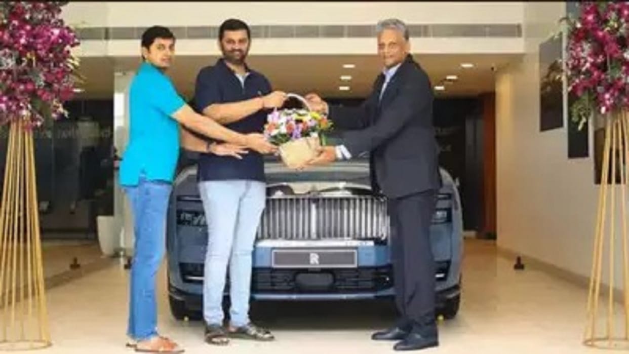 Chennai Man takes delivery of Rolls-Royce Spectre EV in chappals stir on Social media
