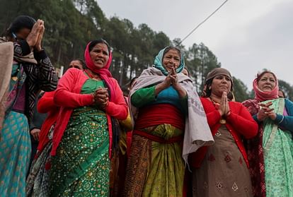 Uttarkashi Silkyara Tunnel Collapse Rescue Operation People Happy after see labourers Photos