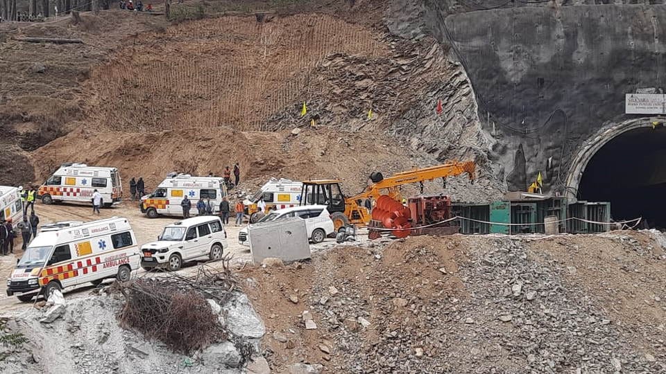 Uttarkashi workers will go into Silkyara tunnel with SDRF soldiers through pipes