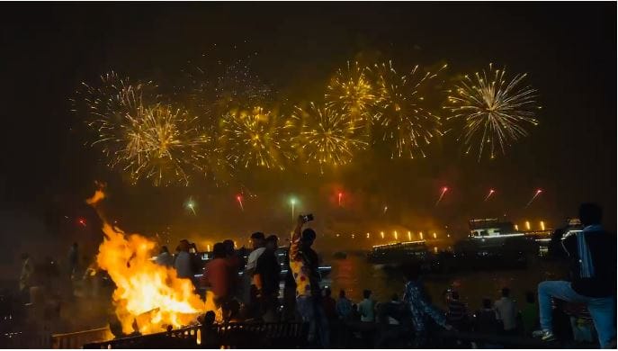 Dev Diwali: Lights lit up with blazing pyres, the city illuminated with twinkling lamps.