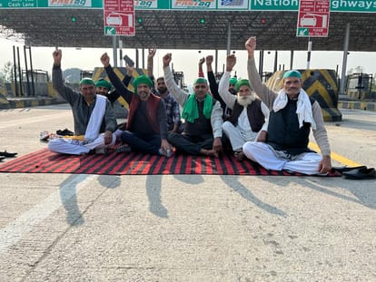 Muzaffarnagar: Protest against the arrest of BKU leader, made toll free