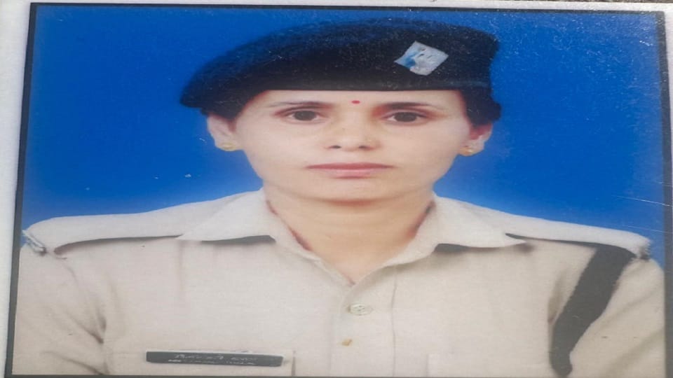 Death of female constable suffering from cancer in haldwani