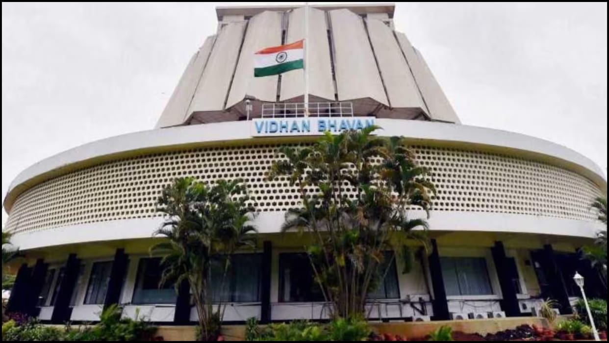 Minister and MLA of Maharashtra CM-led Shiv Sena engage in altercation in Vidhan Bhavan lobby