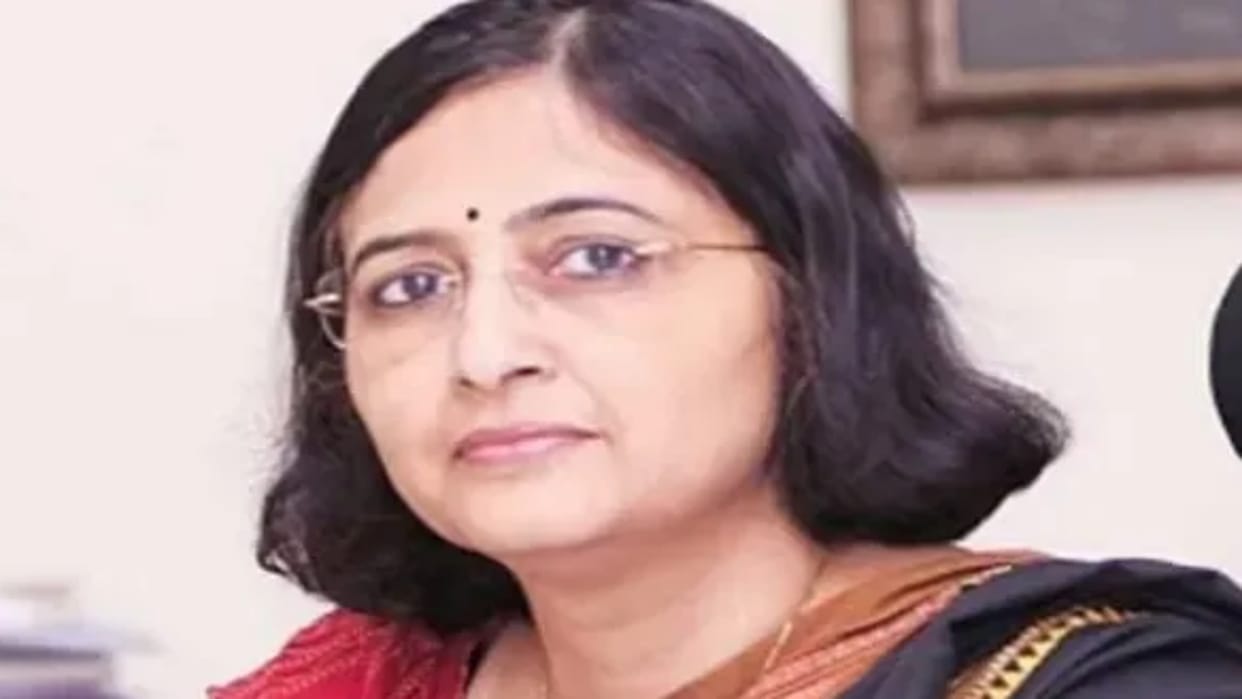 Rajasthan Former CS DB Gupta mentioned in Lal Diary wife IAS Veenu Gupta took VRS