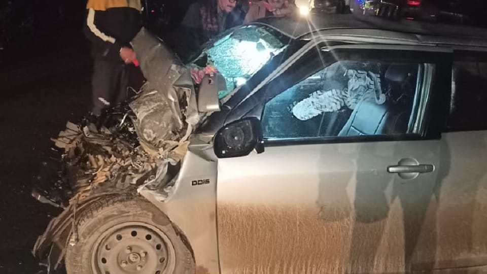दुर्घटनाग्रस्त कार