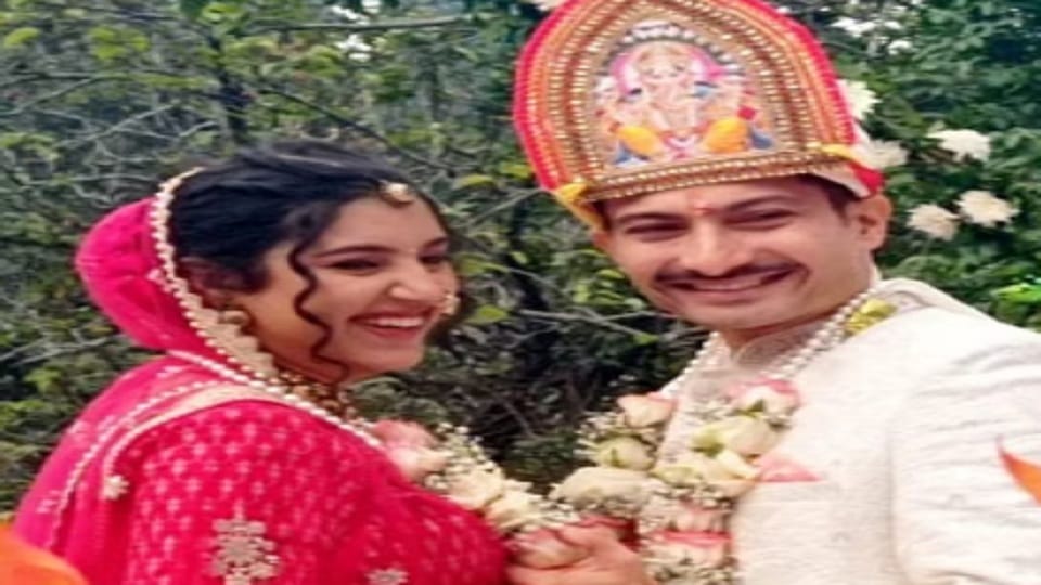 Bollywood actor Kunal Pant got married in Bhimtal