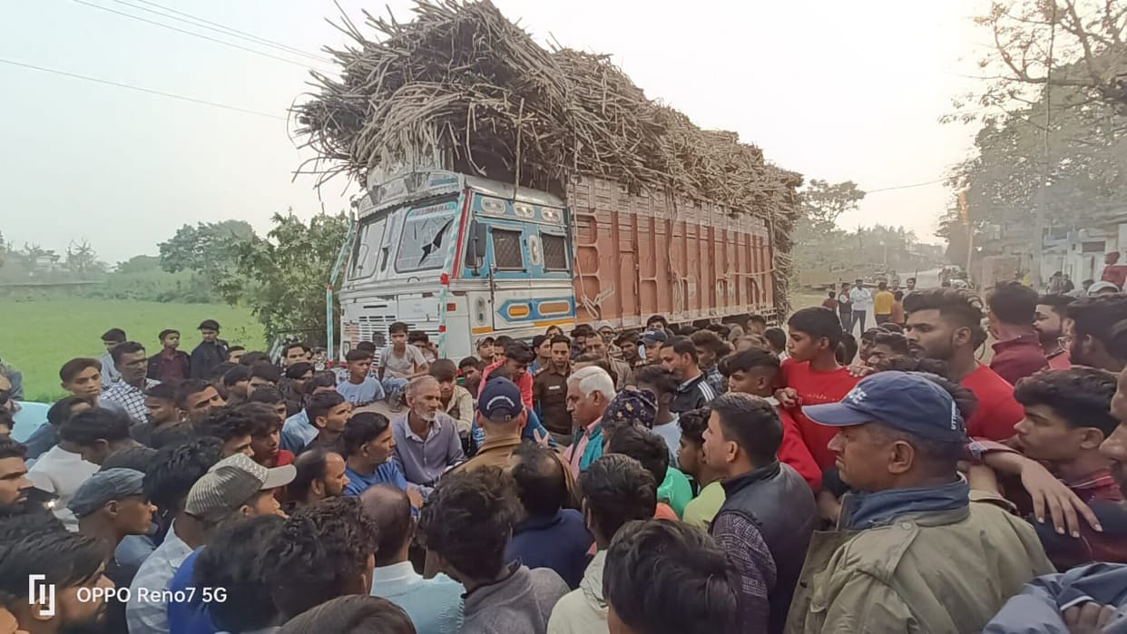 Haridwar Accident News truck crushed girl riding a scooter angry villagers created a ruckus by blocking road
