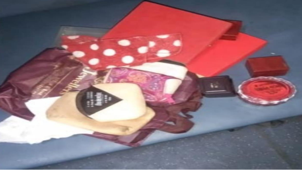 Jewelery worth lakhs stolen from bag in Veerbhoomi Express