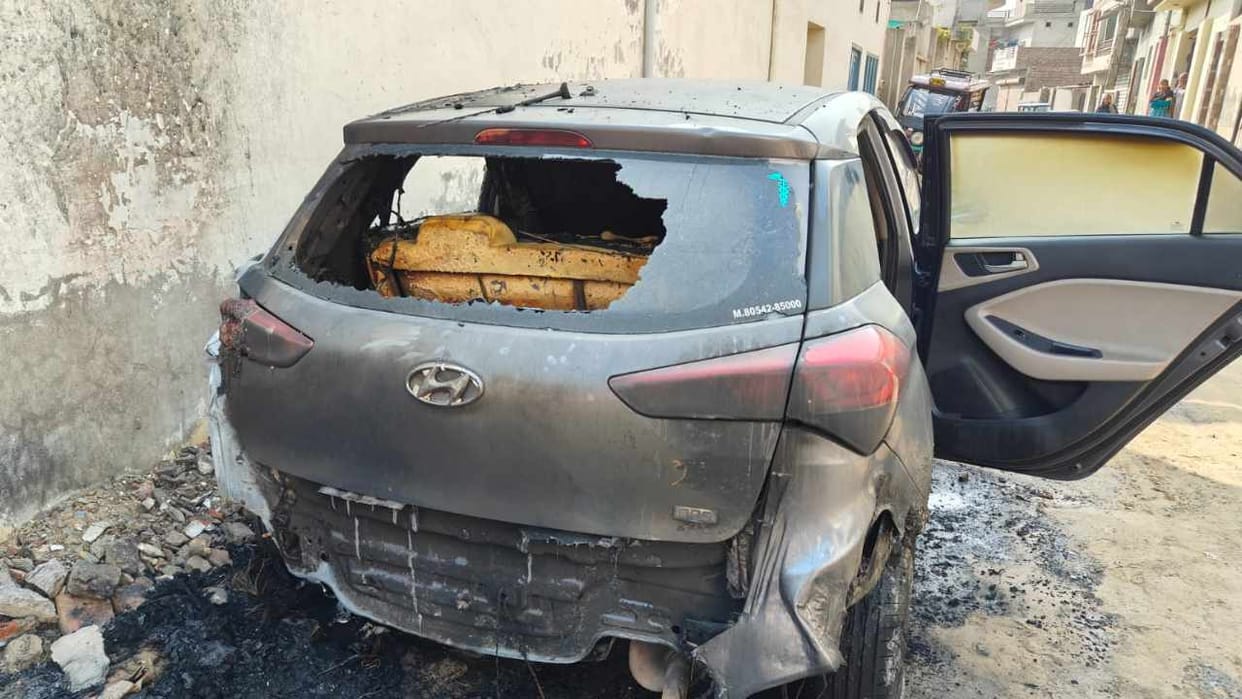 Man sets neighbor car on fire due to witchcraft in Abohar