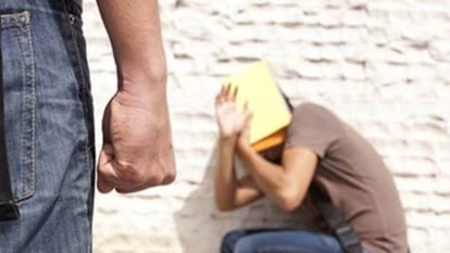 CSA Ragging: कमेटी ने पीड़ित छात्र से की पूछताछ, सीनियर्स बोले- मुर्गा बन...लात घूंसों से पीटा, एफआईआर दर्ज CSA Ragging Case, Committee interrogated the victim student, FIR against two seniors