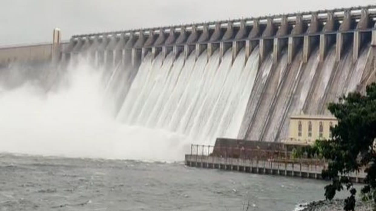 Nagarjuna Sagar Dam: Ruckus in Andhra Pradesh-Telangana, Telangana Police files case against Andhra Police