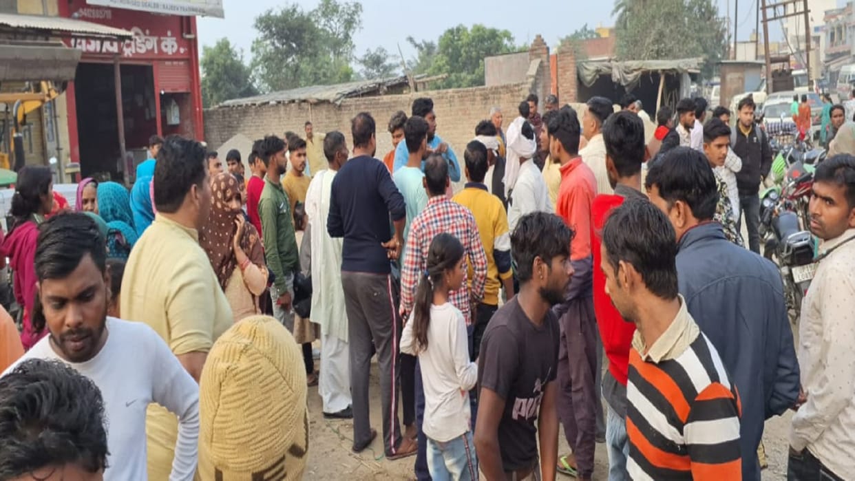 Shamli News : Sister has died and brother injured in road accident