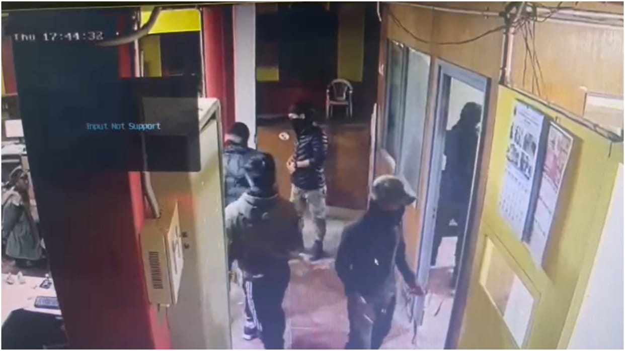 Masked men loot over Rs 18 crore from PSU bank in Ukhrul district Manipur