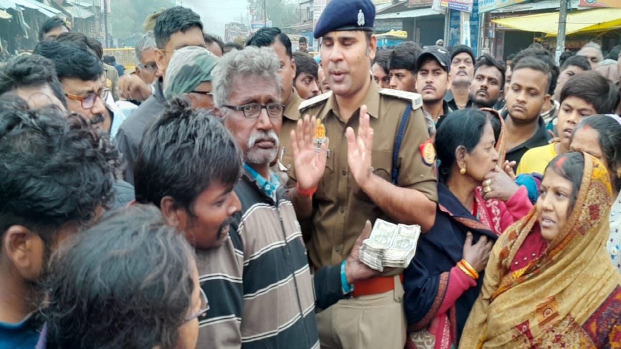 Two constables of Sarai Akil who were riding a car were suspended, one was jailed