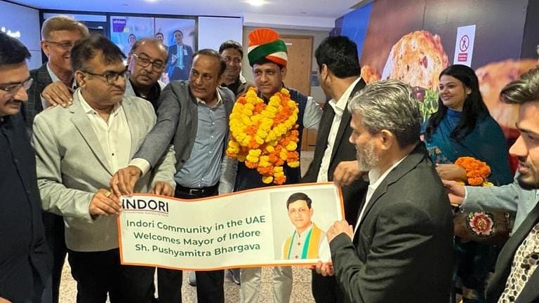 uae indore community, pushyamitra bhargav mayor, indore