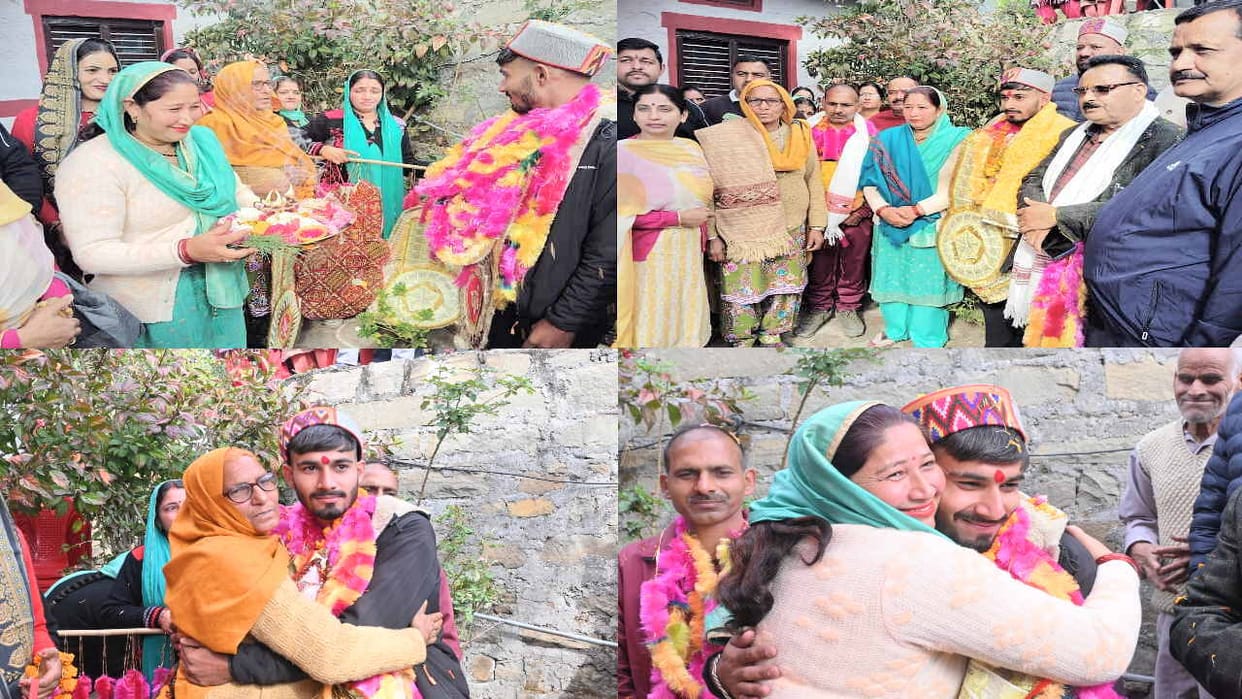 Uttarkashi Tunnel Accident: Vishal reached home after being stuck in the tunnel for 17 days, mother performed