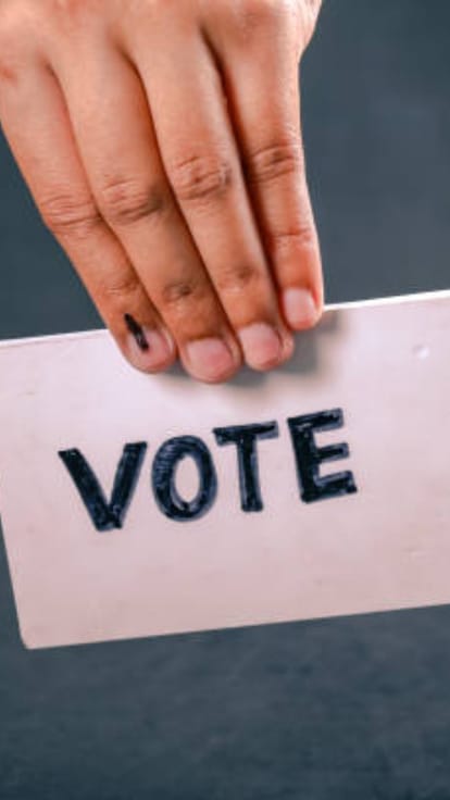 Loksabha Election: चुनावी पाठशाला में बच्चे पढ़ेंगे जागरूकता का पाठ, मतदान प्रतिशत बढ़ाने के लिए प्लान तैयार Children will make aware to increase vote share in Loksabha Election 2024.