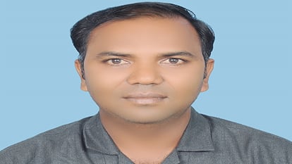 AAP Aigarh District Vice President Pushpendra Lodhi resigned