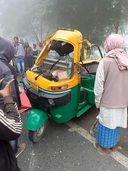 Bihar News: डीपीएस स्कूल की बस ने टेम्पो सवार यात्रियों को कुचला; नेपाल के तीन लोगों की मौत, विरोध में हंगामा School bus crushed people riding tempo in Sitamarhi; All three died; Nepal News, Accident News, Bihar News