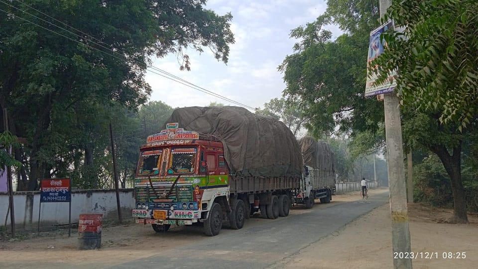 Crackdown on tax evasion, five trucks seized, survey on warehouses
