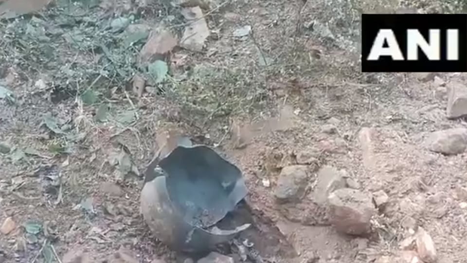 Chhattisgarh IED Blast Update: Two CRPF Personnel Injured In Dantewada News in Hindi