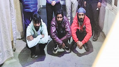 Himachal: चिंतपूर्णी में खालिस्तान के नारे लिखने के मामले में तीन युवक जालंधर से गिरफ्तार Three youths arrested from Jalandhar for writing Khalistan slogans in Chintpurni
