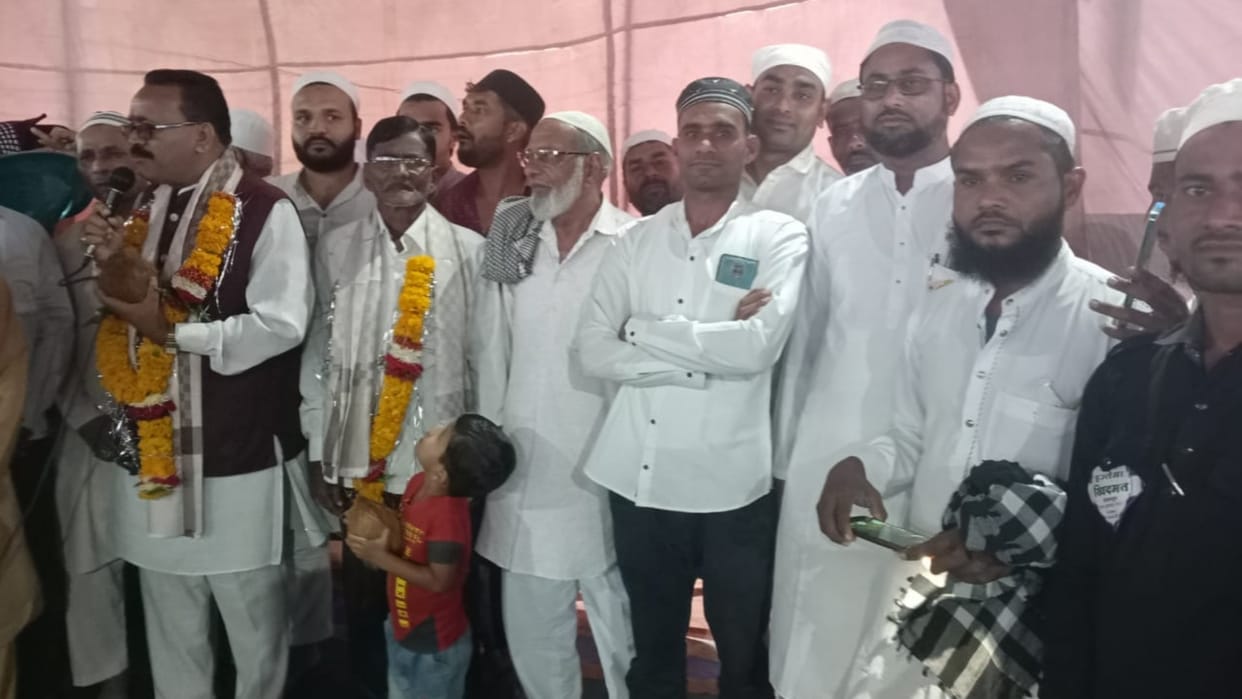 Burhanpur Due to rain Ichha Devi Trust gave permission to hold Ijtima in Mangal Bhawan