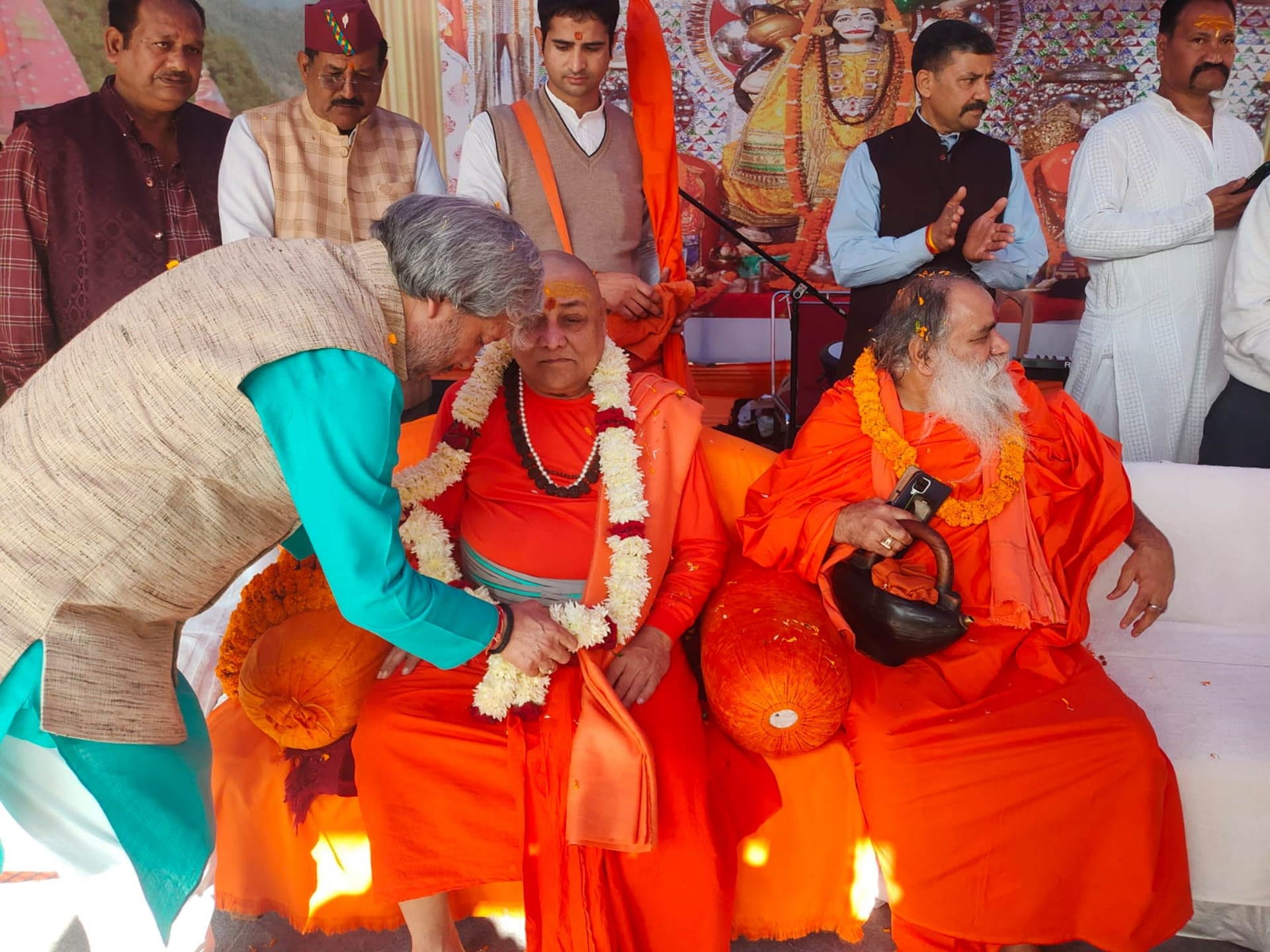 Siddhabali Mahotsav in Kotdwar Shankaracharya Raj Rajeshwar reached devotees crowd gathered Watch Photos