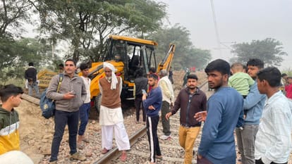 JCB collides with train: Emergency brake saved lives of four thousand passengers